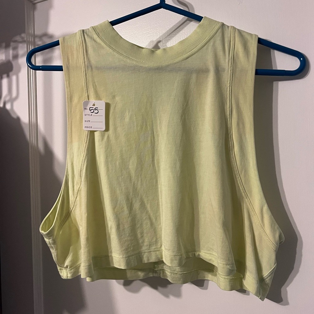 Lululemon workout top